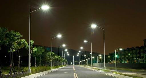line voltage application street lighting