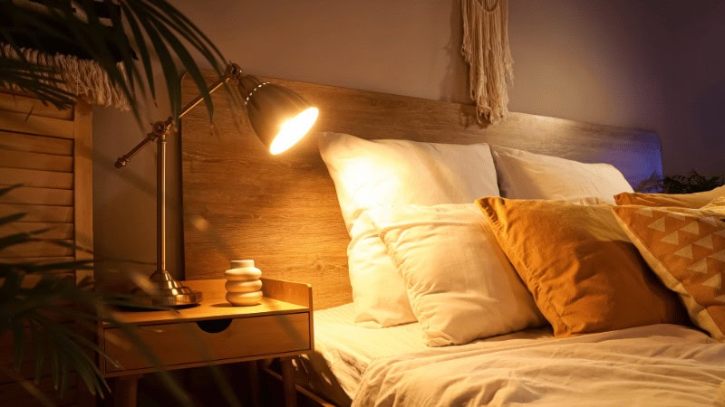 bedside task lighting