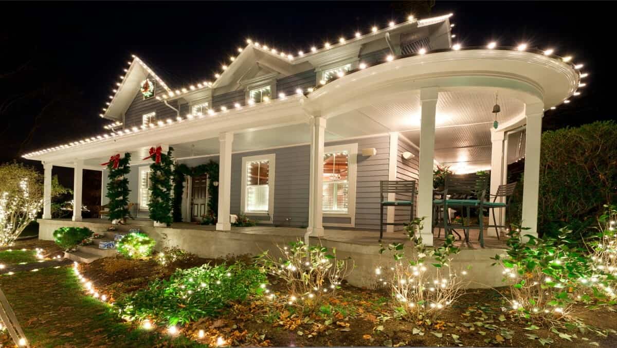 pretty house with christmas lights