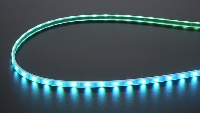 RGB 与 RGBW LED 灯条：七彩灯光效果一瞥 - RC Lighting
