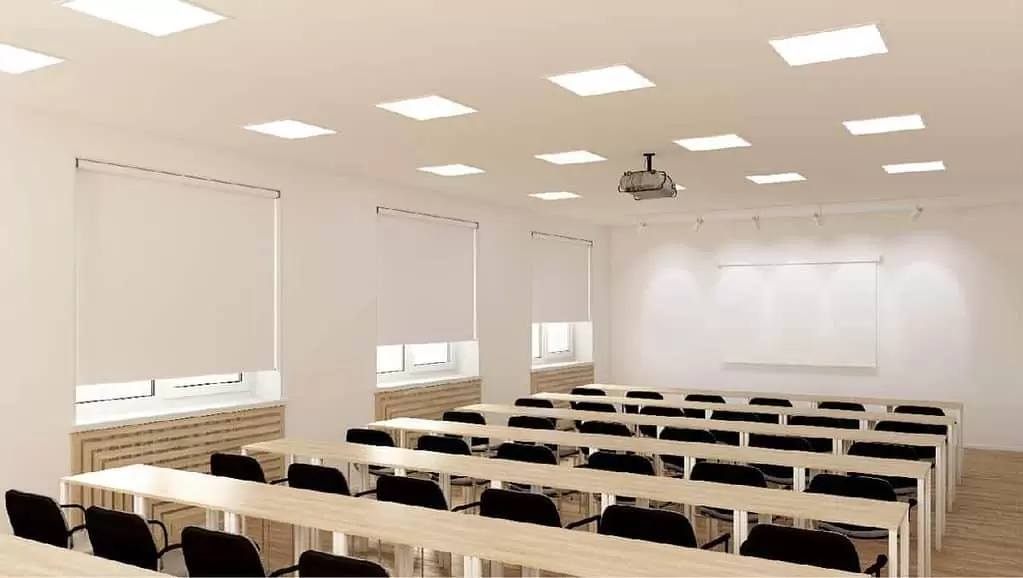 cubierta de iluminación del aula