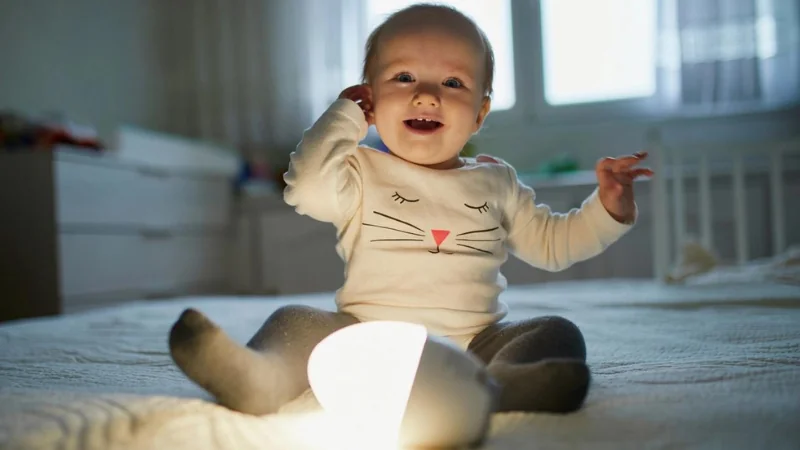 Le luci notturne sono sinonimo di comfort e serenità per bambini e genitori durante il momento del riposo.